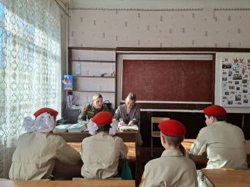 28.02.2026 в городе Снежное прошло рабочее собрание юнкоров медиа-студии «Восток»