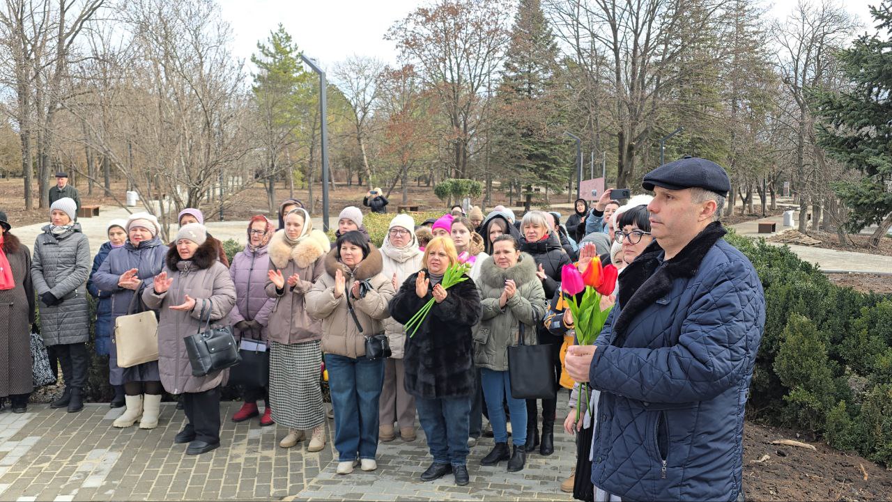 Горды великим именем твоим! Горды великим именем твоим!