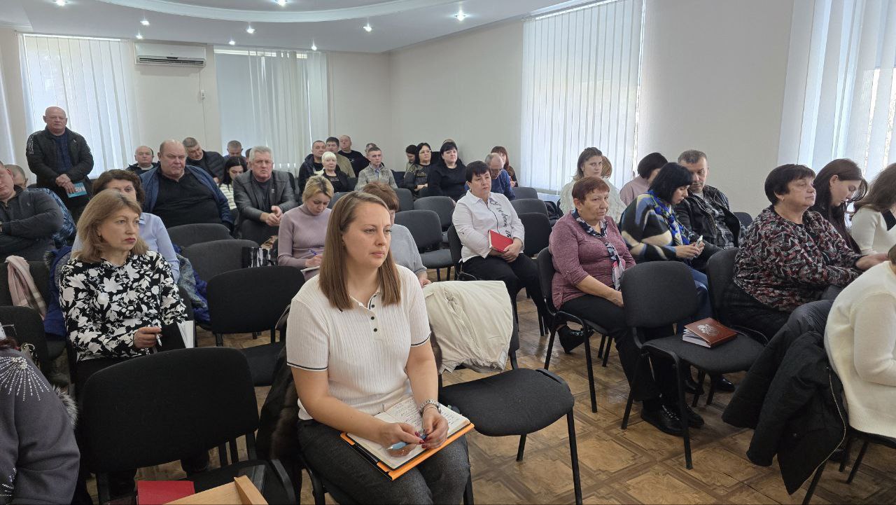 Врип главы муниципального образования Старобешевский муниципальный округ Алексей Черкашин провел аппаратное совещание с руководителями структурных и территориальных подразделений Администрации Старобешевского муниципального... Врип главы муниципального образования Старобешевский муниципальный округ Алексей Черкашин провел аппаратное совещание с руководителями структурных и территориальных подразделений Администрации Старобешевского муниципального...