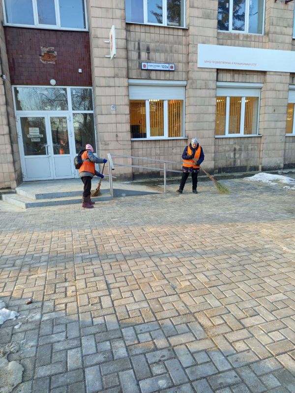 Александр Пеняев: За 02.03.2026 работниками МУП АГЯ "ЖЭК" выполнена уборка территорий в г. Ясиноватая и г. Авдеевка Александр Пеняев: За 02.03.2026 работниками МУП АГЯ "ЖЭК" выполнена уборка территорий в г. Ясиноватая и г. Авдеевка