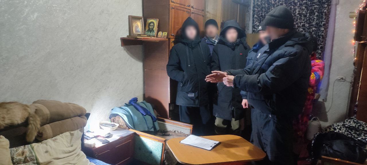 Сотрудники полиции задержали жителя Горловки за хранение конопли