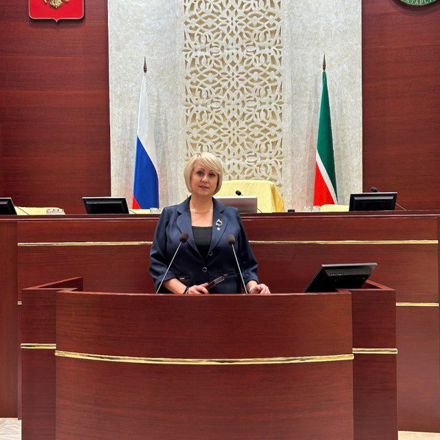 Сегодня свой День Рождения отмечает руководитель аппарата Иловайского городского совета и председатель женского движения "СчастливаЯ" Всероссийской политической партии "Единая Россия"