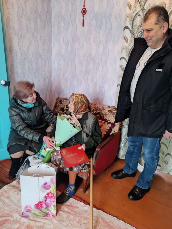 Пример стойкости и трудолюбия: поздравление с 94-летием Белошапко Евдокии Дмитриевны, жительницы села Златоустовка Пример стойкости и трудолюбия: поздравление с 94-летием Белошапко Евдокии Дмитриевны, жительницы села Златоустовка