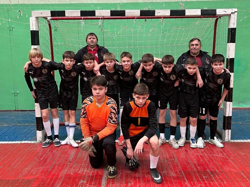 Юные футболисты Шахтерского округа демонстрируют успехи в республиканском первенстве ДНР по мини-футболу