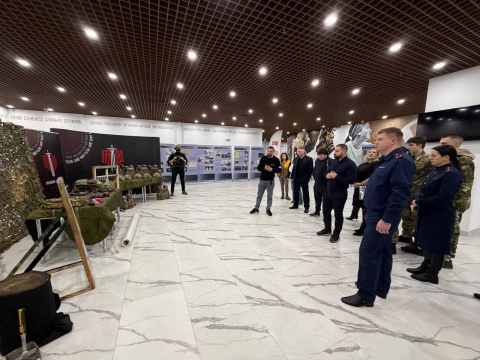 Сотрудники регионального следственного управления приняли участие в мероприятии, приуроченном ко Дню создания «Народной дружины» Сотрудники регионального следственного управления приняли участие в мероприятии, приуроченном ко Дню создания «Народной дружины»