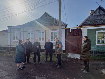 По поручению Главы ДНР Дениса Пушилина в Ленинском районе 02.03.2026 по адресу: г. Донецк, ул. Городецкая,44 состоялась встреча с жителями