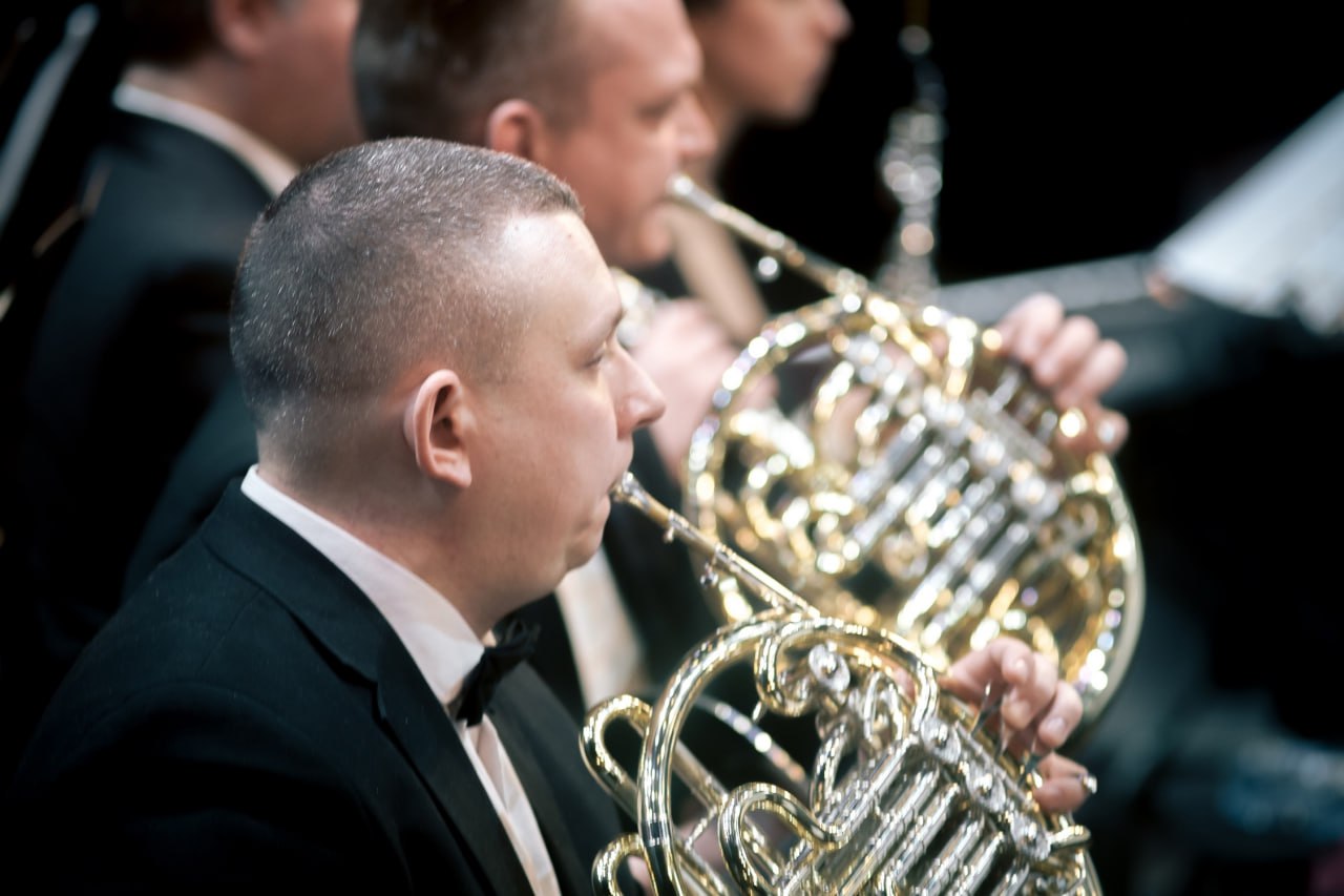 Ветераны-адресаты филиала фонда «Защитники Отечества» в Донецке насладились шедеврами классической музыки Ветераны-адресаты филиала фонда «Защитники Отечества» в Донецке насладились шедеврами классической музыки