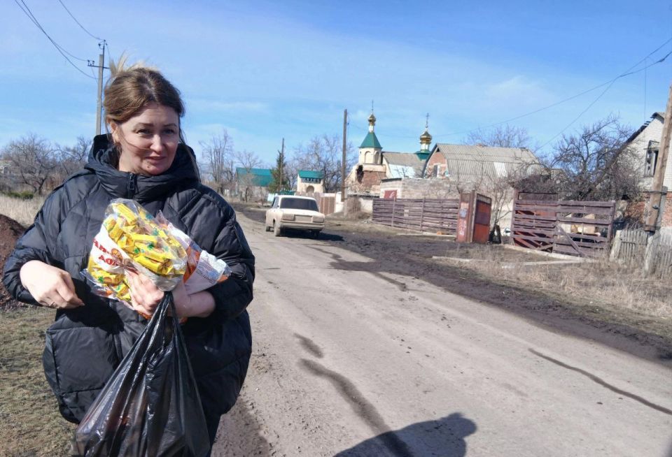 Александр Пеняев: Вчера, 2 марта, поручил заместителю главы Лисовенко Каролине навестить жителей пос Александр Пеняев: Вчера, 2 марта, поручил заместителю главы Лисовенко Каролине навестить жителей пос