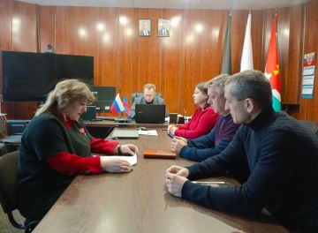 Александр Петрикин: Сегодня провел очередное аппаратное совещание с начальниками отделов, секторов и структурных подразделений Администрации округа