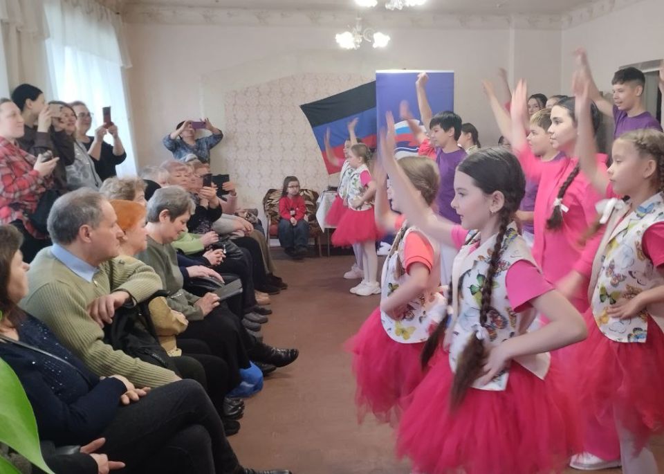 Иван Адамец: Весеннее настроение от «Лучиков огнецвета»! Иван Адамец: Весеннее настроение от «Лучиков огнецвета»!