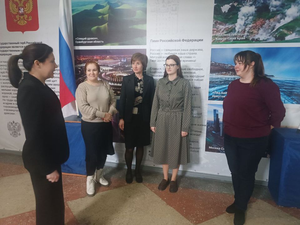 Сегодня, 3 марта, депутат Макеевского городского совета Татьяна Репунова провела встречу с коллективом ГБПОУ «Макеевский индустриальный техникум», в рамках поручения Главы ДНР Дениса Пушилина Сегодня, 3 марта, депутат Макеевского городского совета Татьяна Репунова провела встречу с коллективом ГБПОУ «Макеевский индустриальный техникум», в рамках поручения Главы ДНР Дениса Пушилина