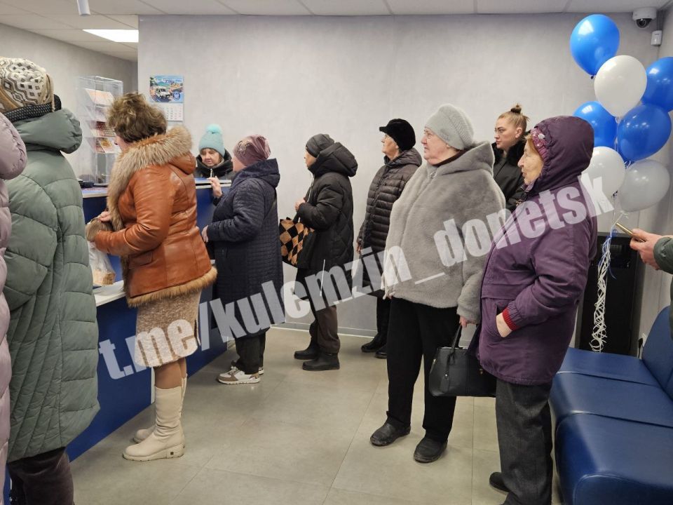 Сегодня в Пролетарском районе после капитального ремонта открылось отделение почтовой связи № 44 ГУП ДНР «Почта Донбасса» Сегодня в Пролетарском районе после капитального ремонта открылось отделение почтовой связи № 44 ГУП ДНР «Почта Донбасса»