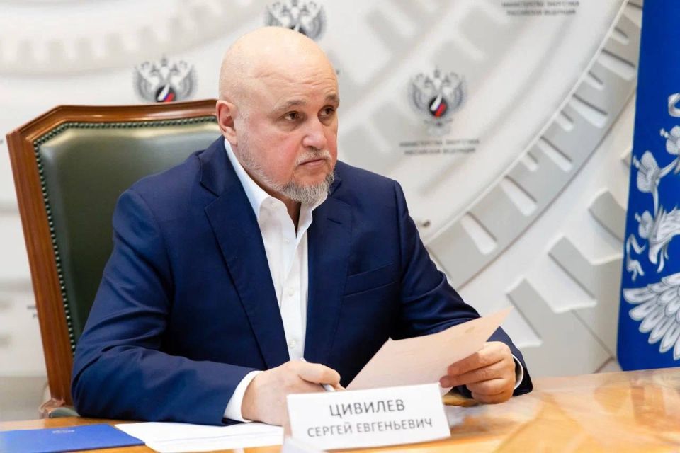 Сергей Цивилев провёл рабочую встречу с председателем профсоюза «Росуглепроф» Иваном Мохначуком Сергей Цивилев провёл рабочую встречу с председателем профсоюза «Росуглепроф» Иваном Мохначуком