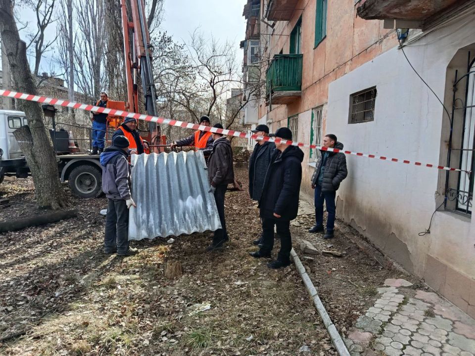 Роман Конев: В рамках реализации проекта «Школа ЖКХ», инициированного партией «Единая Россия», состоялся выезд депутата Горловского городского совета Донецкой Народной Республики первого созыва от партии «Единая Россия»... Роман Конев: В рамках реализации проекта «Школа ЖКХ», инициированного партией «Единая Россия», состоялся выезд депутата Горловского городского совета Донецкой Народной Республики первого созыва от партии «Единая Россия»...