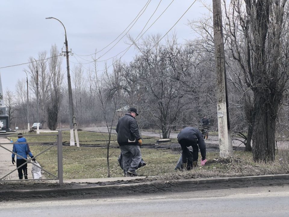 МБУ "Благоустройство" администрации города Тореза проводит благоустройство территории городского округа Торез МБУ "Благоустройство" администрации города Тореза проводит благоустройство территории городского округа Торез