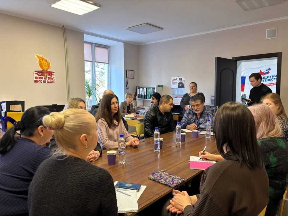 Новые горизонты для ветеранов: В Докучаевске обсудили расширение господдержки через социальный контракт Новые горизонты для ветеранов: В Докучаевске обсудили расширение господдержки через социальный контракт