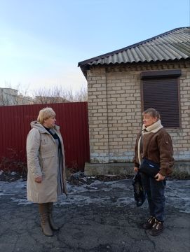 Депутат Дебальцевского городского совета от партии «Единая Россия» Косякова Наталья провела встречу с жителями Дебальцево