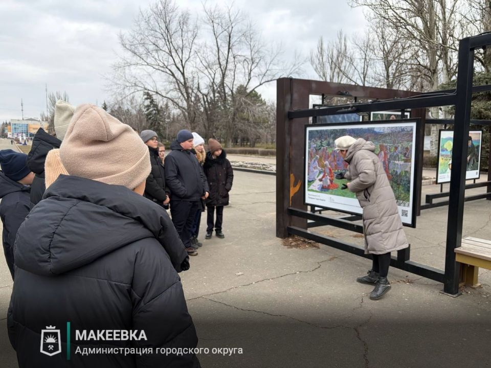 В Макеевке открылась выставка к Году единства народов России В Макеевке открылась выставка к Году единства народов России