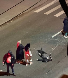 Ночью в Донецке сбили человека