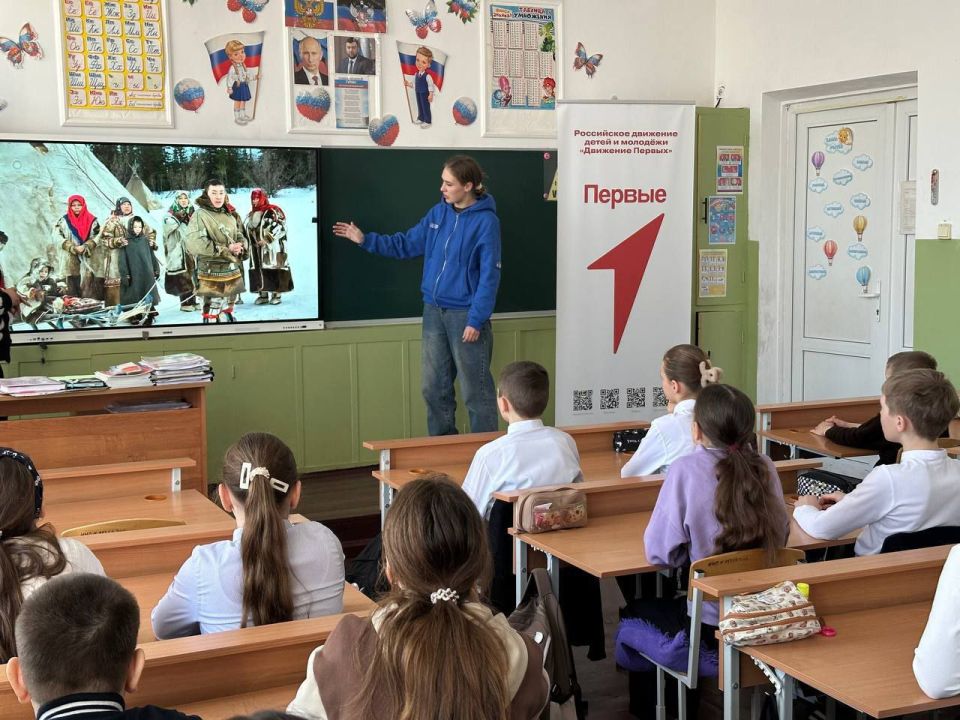 Денис Зубов: Правда или миф?. Для активистов первичного отделения «Движения Первых» ГБОУ «СШ №14 г.о.Иловайск», при содействии администрации, волонтёры Дома народного единства Нижегородской области провели интерактивную... Денис Зубов: Правда или миф?. Для активистов первичного отделения «Движения Первых» ГБОУ «СШ №14 г.о.Иловайск», при содействии администрации, волонтёры Дома народного единства Нижегородской области провели интерактивную...