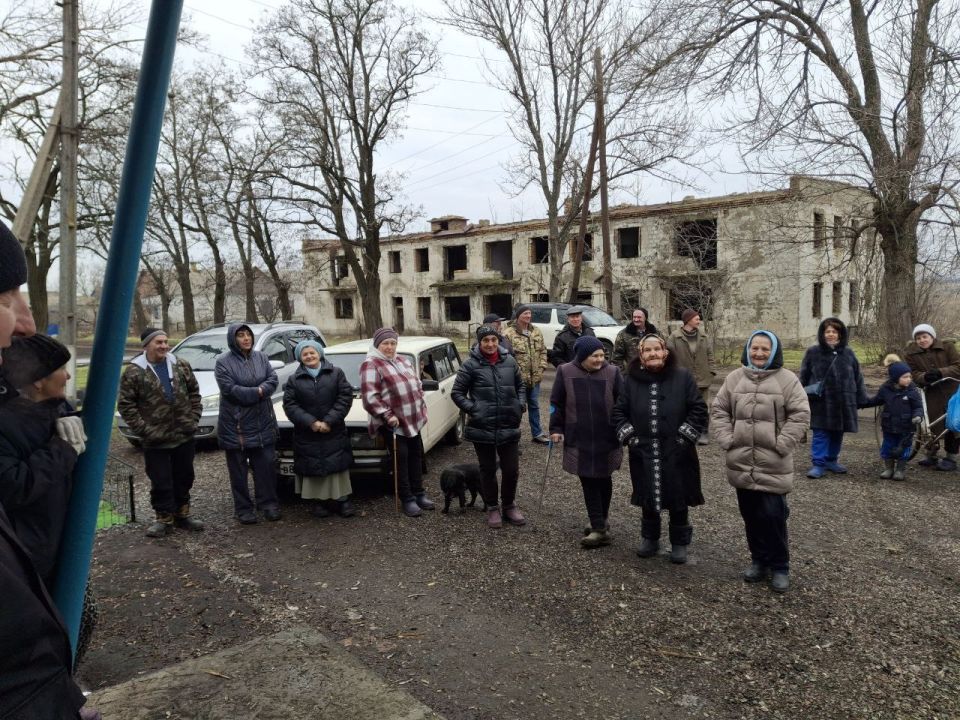 Начальник Коммунаровского территориального отдела Владимир Кистенюк провёл сход в селе Белая Каменка Начальник Коммунаровского территориального отдела Владимир Кистенюк провёл сход в селе Белая Каменка