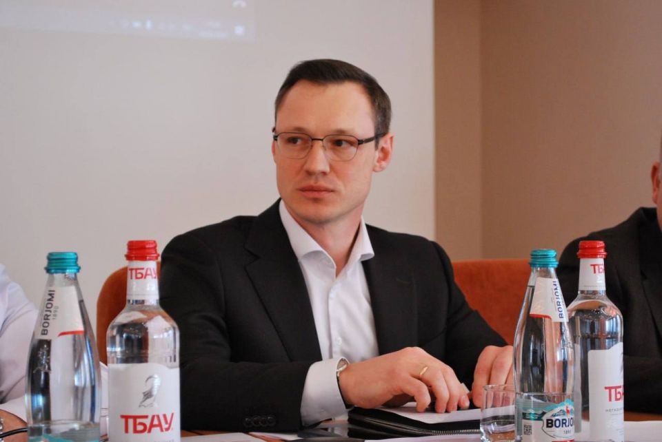 Дмитрий Гарцев: Возглавил Ассоциацию работников здравоохранения ДНР Дмитрий Гарцев: Возглавил Ассоциацию работников здравоохранения ДНР