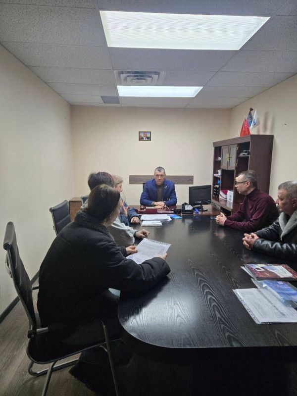 3 марта 2026 года депутаты Горловского городского совета от фракции «Единая Россия» – Роман Конев, Олег Сладкевич, Максим Лебедев, Эдуард Полепкин провели встречи с населением 3 марта 2026 года депутаты Горловского городского совета от фракции «Единая Россия» – Роман Конев, Олег Сладкевич, Максим Лебедев, Эдуард Полепкин провели встречи с населением