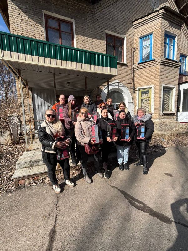 Фондом "Сердце" передана очередная партия портативных колонок подопечным, в первую очередь, вдовам Фондом "Сердце" передана очередная партия портативных колонок подопечным, в первую очередь, вдовам