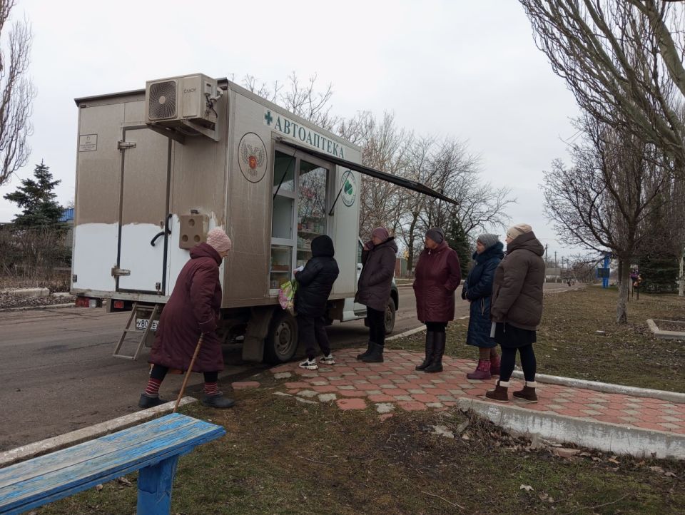 Александр Шатов: Автоаптека продолжает обеспечивать доступность необходимых лекарств в населенных пунктах Шахтерского округа Александр Шатов: Автоаптека продолжает обеспечивать доступность необходимых лекарств в населенных пунктах Шахтерского округа
