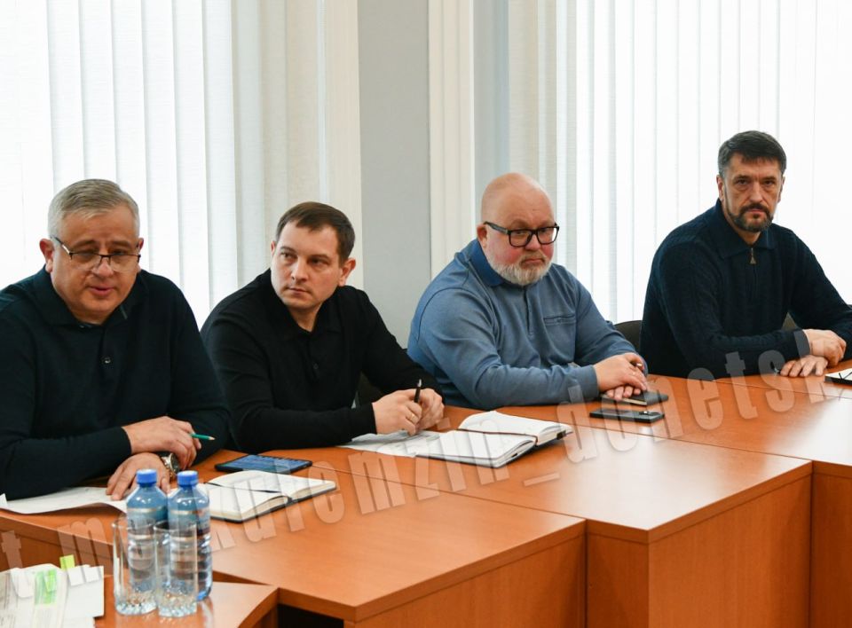 Алексей Кулемзин: Провёл совещание по вопросу ценообразования с представителями Управ, руководителями рынков, хозяйствующими субъектами сферы торговли Алексей Кулемзин: Провёл совещание по вопросу ценообразования с представителями Управ, руководителями рынков, хозяйствующими субъектами сферы торговли