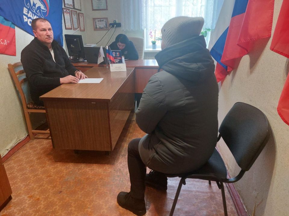Сергей Желновач: 3 марта 2026г., заместитель главы администрации городского округа Дебальцево Валерий Бессараб, провёл личный прием граждан в местной общественной приёмной Дебальцевского местного отделения Партии "Единая... Сергей Желновач: 3 марта 2026г., заместитель главы администрации городского округа Дебальцево Валерий Бессараб, провёл личный прием граждан в местной общественной приёмной Дебальцевского местного отделения Партии "Единая...