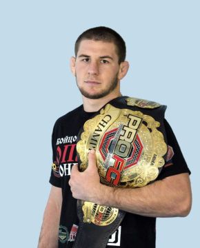 Глава ДНР Денис Пушилин назначил Министром спорта и туризма ДНР Максима Швеца