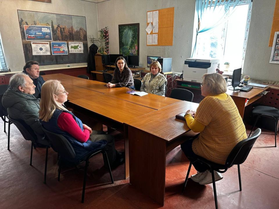 Сегодня, 3 марта, депутат Макеевского городского совета Татьяна Репунова провела встречу с коллективом ГБПОУ «Макеевский индустриальный техникум», в рамках поручения Главы ДНР Дениса Пушилина Сегодня, 3 марта, депутат Макеевского городского совета Татьяна Репунова провела встречу с коллективом ГБПОУ «Макеевский индустриальный техникум», в рамках поручения Главы ДНР Дениса Пушилина