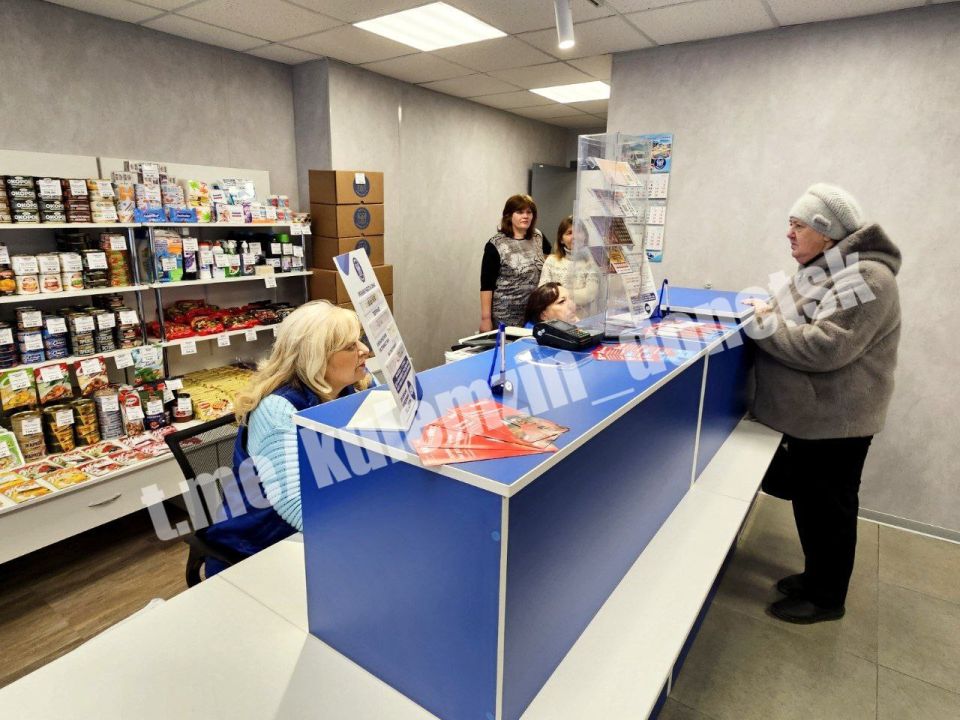 Сегодня в Пролетарском районе после капитального ремонта открылось отделение почтовой связи № 44 ГУП ДНР «Почта Донбасса» Сегодня в Пролетарском районе после капитального ремонта открылось отделение почтовой связи № 44 ГУП ДНР «Почта Донбасса»