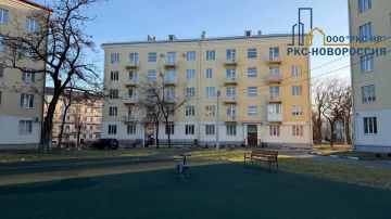 Завершены работы по благоустройству во дворе дома на проспекте Нахимова в Мариуполе