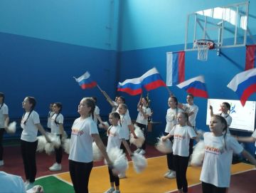 Спорт без границ!. Сегодня в Зугрэсской школе-интернат № 31 прошел Региональный этап Всероссийской Спартакиады для детей с ОВЗ