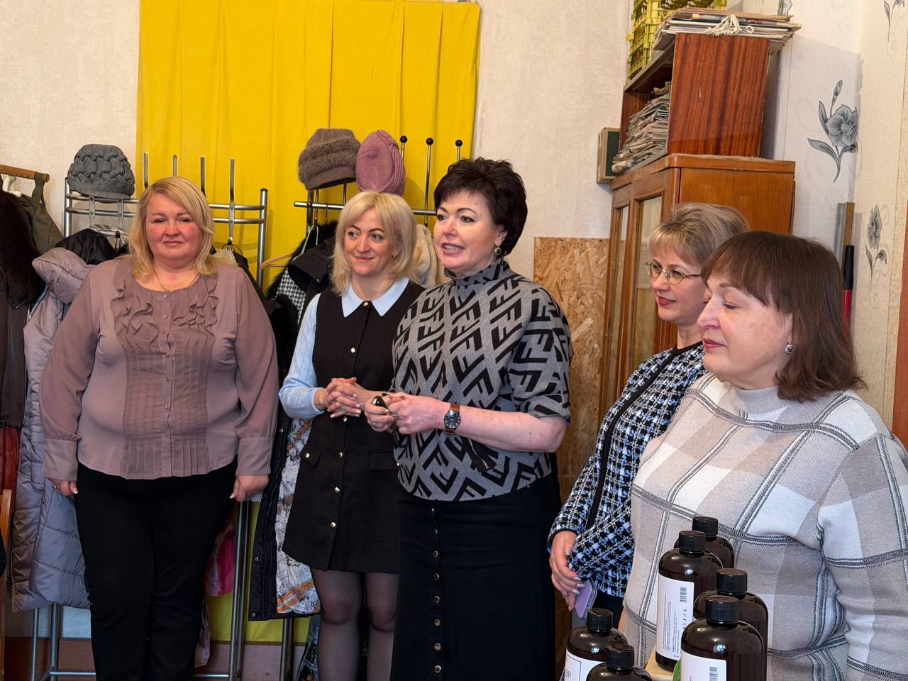 Поздравляем наших дорогих женщин с наступающим 8 Марта! Поздравляем наших дорогих женщин с наступающим 8 Марта!