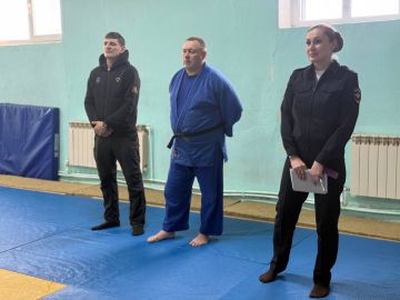 � ������� ������ ������ �������, ����������� ������������ ���������� � �����������