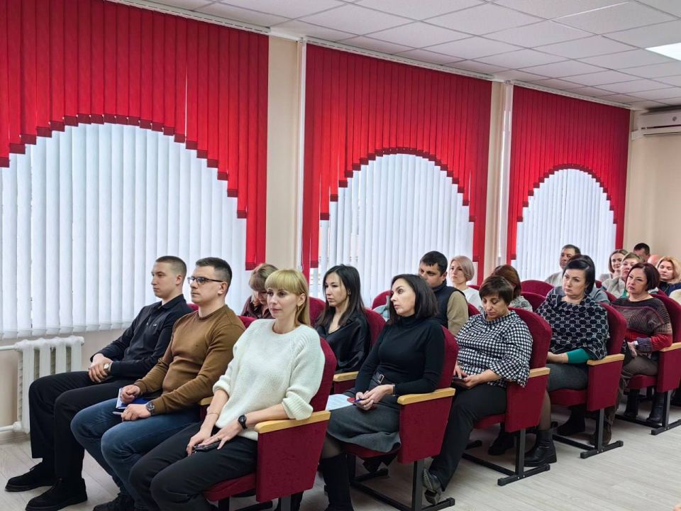 Сегодня состоялось 60-е заседание Ясиноватского муниципального совета Донецкой Народной Республики Сегодня состоялось 60-е заседание Ясиноватского муниципального совета Донецкой Народной Республики