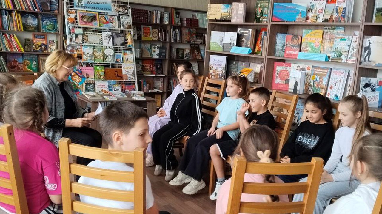 Час чтения и общения «Рассказы военного корреспондента» Час чтения и общения «Рассказы военного корреспондента»