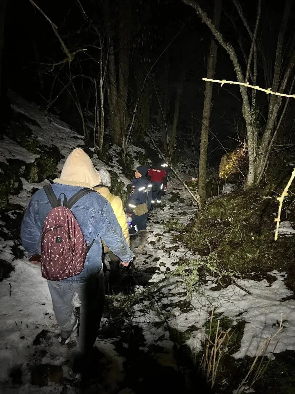 Двое туристов заблудились ночью в районе Мангуп-Кале Двое туристов заблудились ночью в районе Мангуп-Кале