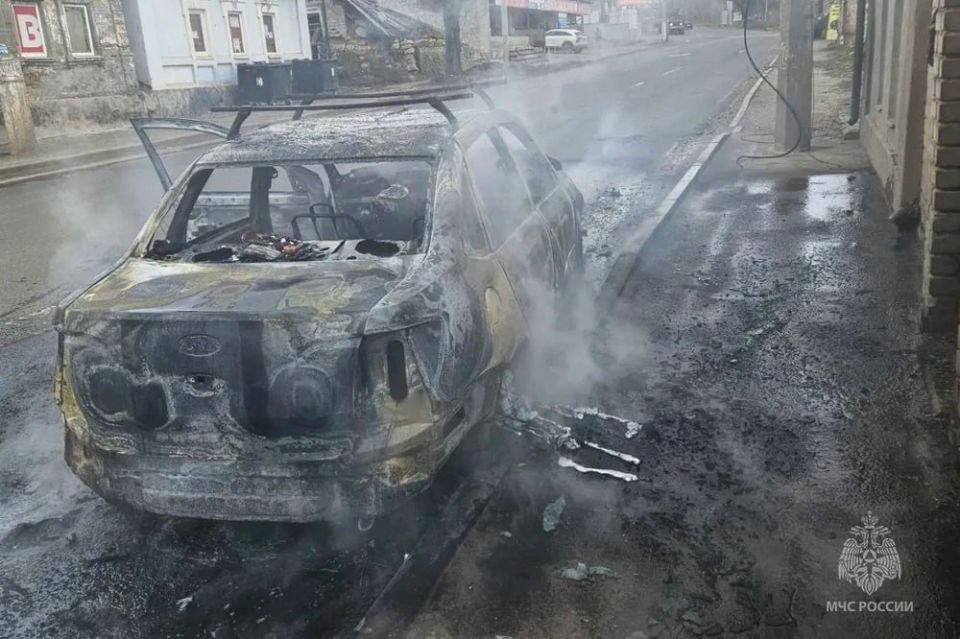 Мариупольские огнеборцы ликвидировали пожар в Жовтневом районе Мариупольские огнеборцы ликвидировали пожар в Жовтневом районе
