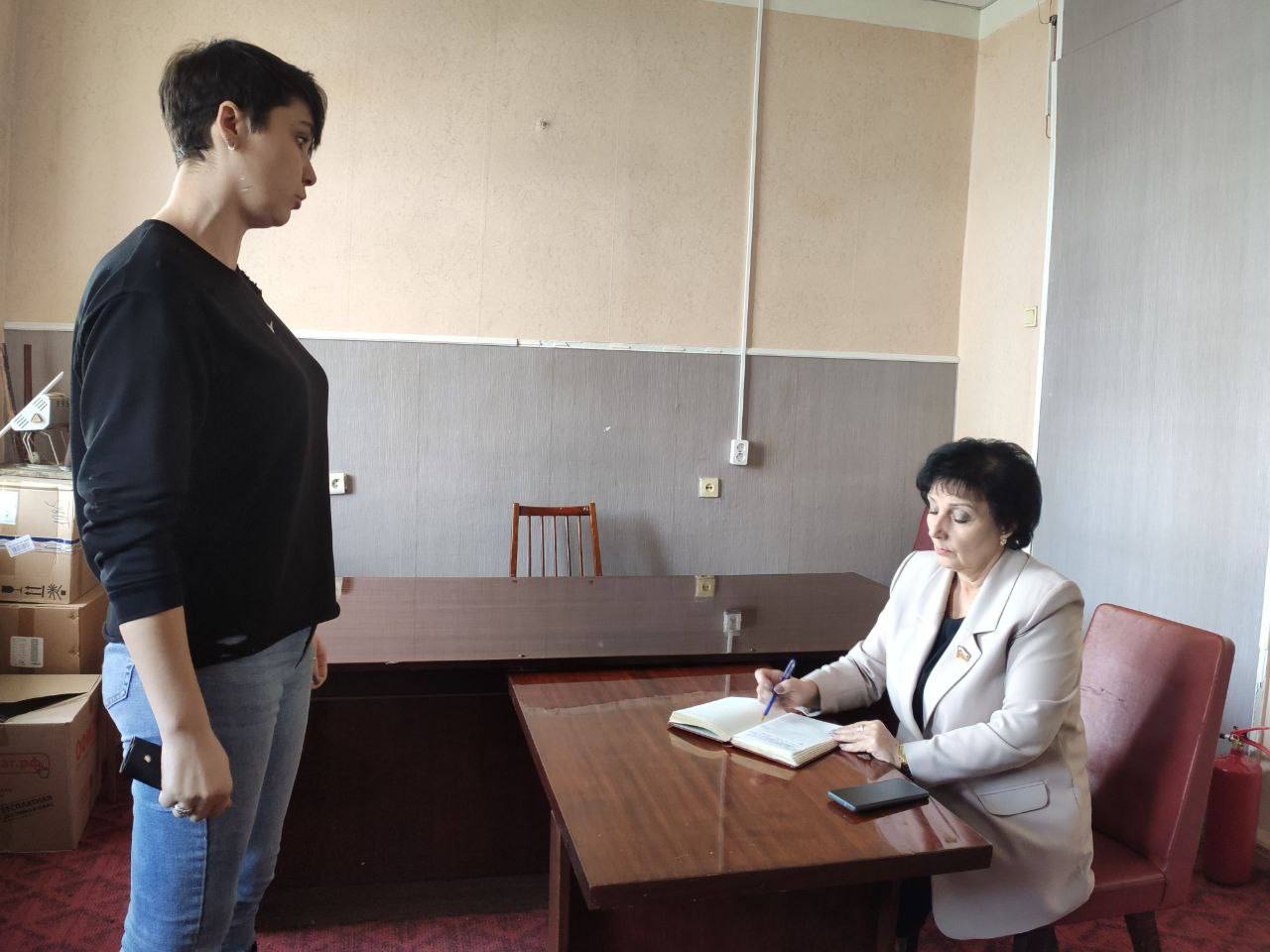 Председатель Макеевского городского совета Валентина Харлашка провела встречу с трудовым коллективом Государственного бюджетного учреждения «Городская больница № 7 г. Макеевки» по адресу: г. Макеевка, ул. Лебедева, 3 Председатель Макеевского городского совета Валентина Харлашка провела встречу с трудовым коллективом Государственного бюджетного учреждения «Городская больница № 7 г. Макеевки» по адресу: г. Макеевка, ул. Лебедева, 3