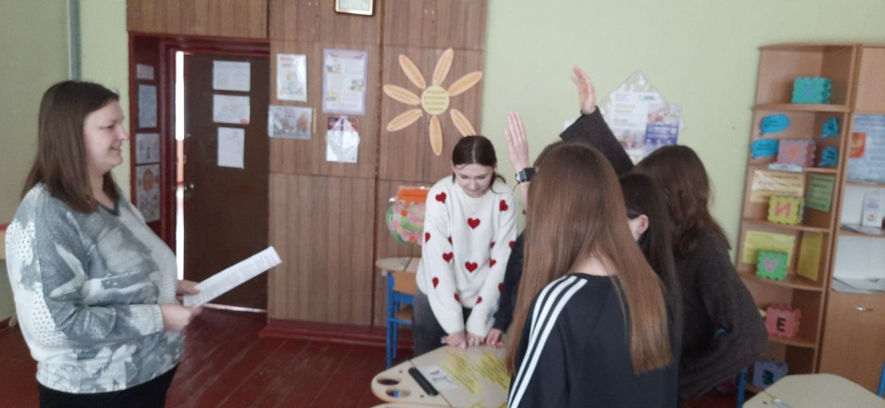 С целью формирования и развития у подрастающего поколения культуры здорового образа жизни, негативного отношения к наркотикам и другим вредным привычкам в ГБОУ "Светлодарская школа №11" психологом Ивановой Н.В. проведена... С целью формирования и развития у подрастающего поколения культуры здорового образа жизни, негативного отношения к наркотикам и другим вредным привычкам в ГБОУ "Светлодарская школа №11" психологом Ивановой Н.В. проведена...