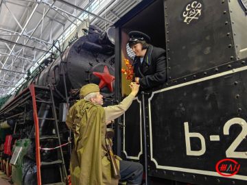 Сегодня в музее истории и развития Донецкой железной дороги прошла экскурсия, приуроченная к Международному женскому дню 8 Марта