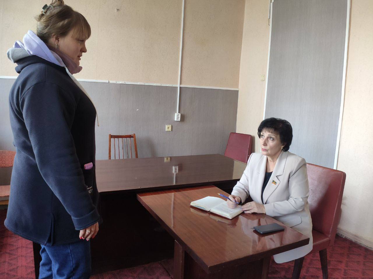 Председатель Макеевского городского совета Валентина Харлашка провела встречу с трудовым коллективом Государственного бюджетного учреждения «Городская больница № 7 г. Макеевки» по адресу: г. Макеевка, ул. Лебедева, 3 Председатель Макеевского городского совета Валентина Харлашка провела встречу с трудовым коллективом Государственного бюджетного учреждения «Городская больница № 7 г. Макеевки» по адресу: г. Макеевка, ул. Лебедева, 3