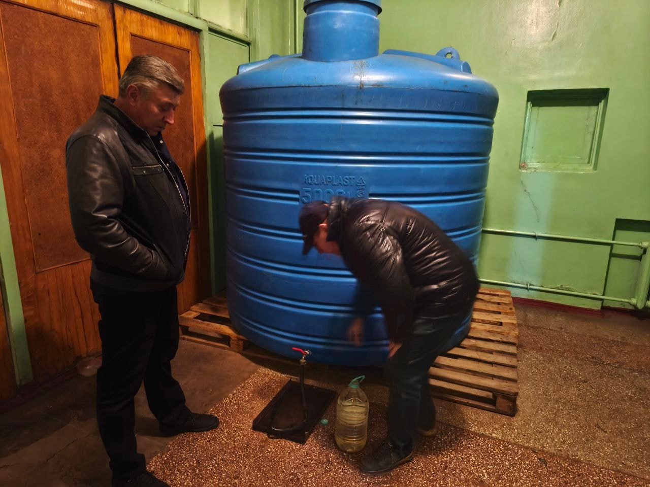 Роман Конев: 4 марта 2026 года депутаты Горловского городского совета от фракции «Единая Россия» – София Потапова, Александр Бобровский, Светлана Евсеенко, Николай Гальченко, Алексей Костин, Игорь Толкачёв, Елена Кузьмина и... Роман Конев: 4 марта 2026 года депутаты Горловского городского совета от фракции «Единая Россия» – София Потапова, Александр Бобровский, Светлана Евсеенко, Николай Гальченко, Алексей Костин, Игорь Толкачёв, Елена Кузьмина и...