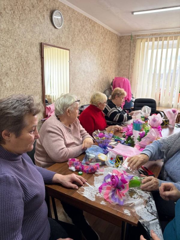 В центре социального обслуживания (пгт Тельманово) состоялась встреча участников клуба «Гармония» В центре социального обслуживания (пгт Тельманово) состоялась встреча участников клуба «Гармония»