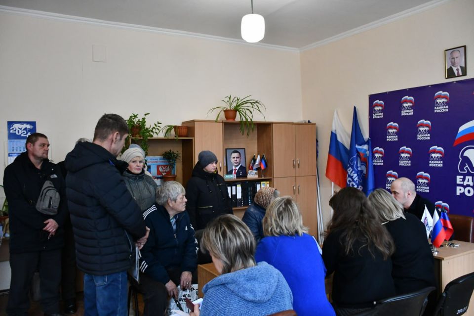 Сергей Желновач: 3 марта в общественной приемной Всероссийской политической партии «Единая Россия» провел прием граждан Сергей Желновач: 3 марта в общественной приемной Всероссийской политической партии «Единая Россия» провел прием граждан