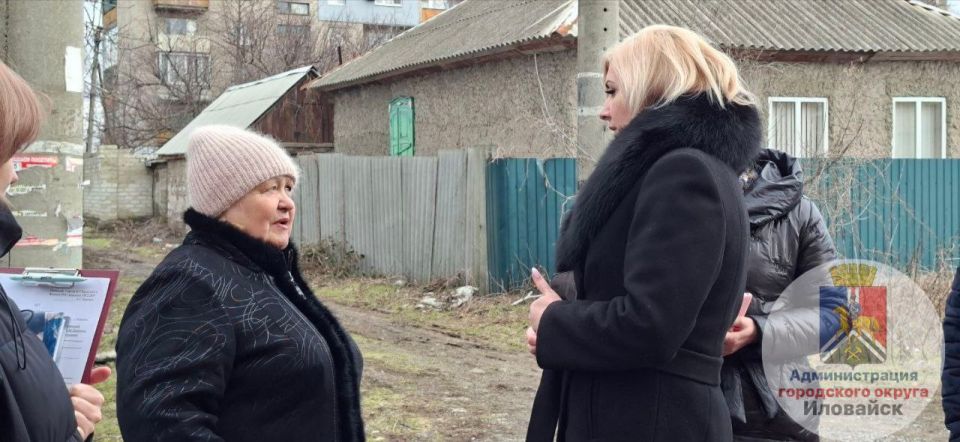 Денис Зубов: СХОД ГРАЖДАН. 04 марта в Иловайске состоялась встреча жителей с заместителем главы администрации городского округа Иловайск – Александром Васильевичем Кузнецовым Денис Зубов: СХОД ГРАЖДАН. 04 марта в Иловайске состоялась встреча жителей с заместителем главы администрации городского округа Иловайск – Александром Васильевичем Кузнецовым